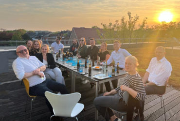 svg+xml;charset=utf 8,<svg xmlns%3D'http%3A%2F%2Fwww.w3 - Mootcourt - Abschlussfeier 2022